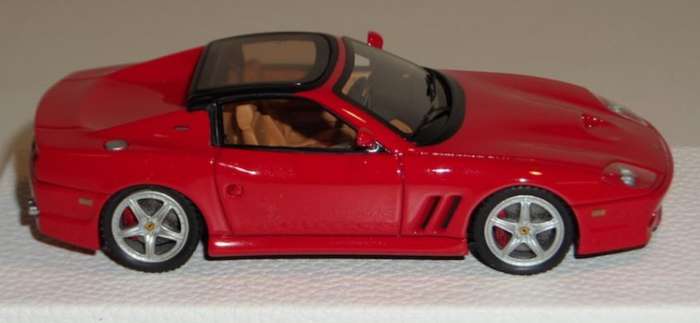 Ferrari 575 Superamerica 2005 red 1/43 IXO/Altaya NEW+boxed #6092 instant wheels