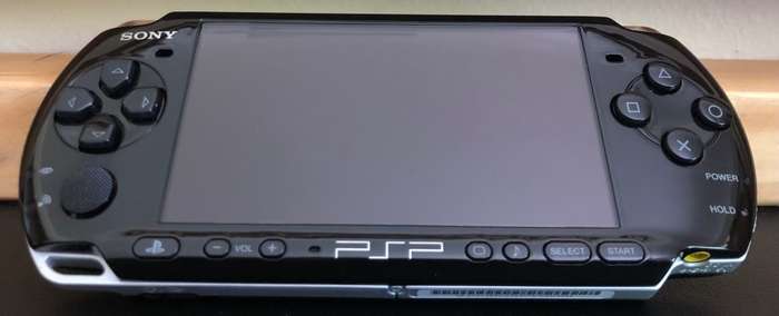Sony PSP (PSP-3004 PB) Complete in Box Console + Game Bundle