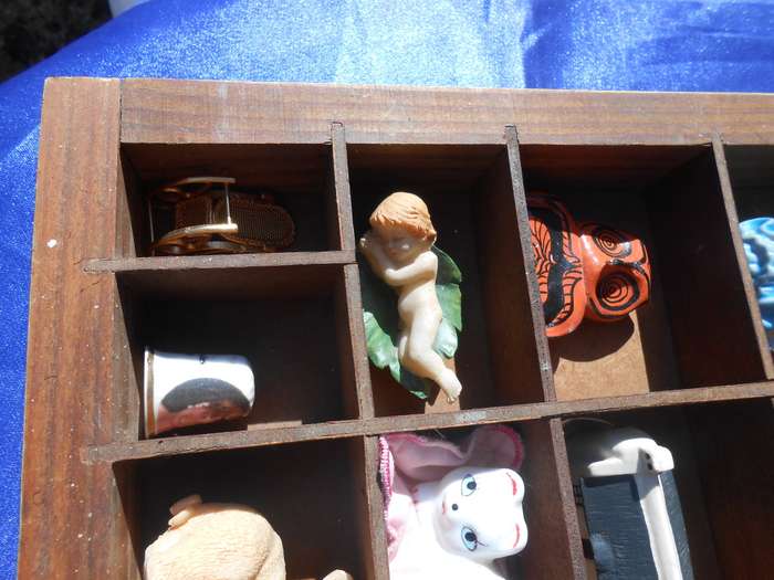 Printer`s tray c/w ornaments.  520mmx360mm