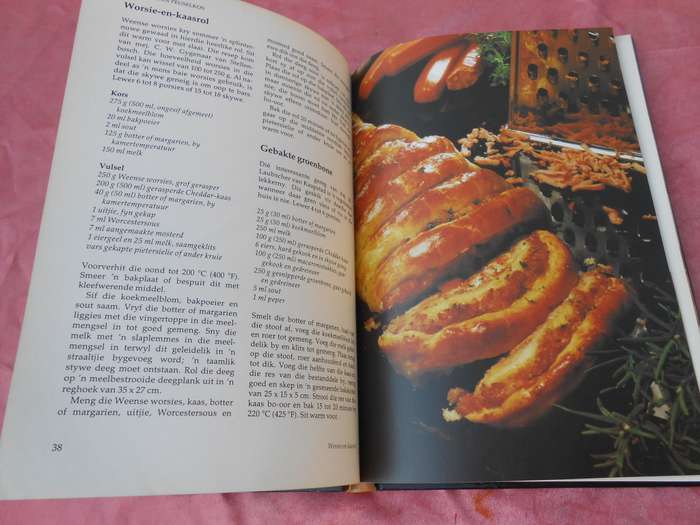 `Die Beste van Wenreepte`  Annette Human. Hard cover.