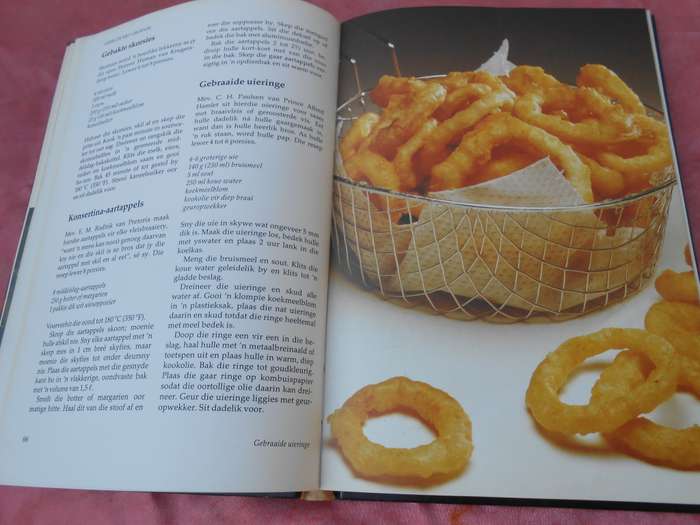 `Die Beste van Wenreepte`  Annette Human. Hard cover.