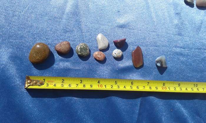 Packet of Semi-precious Minerals   (with lrg rose quartz)