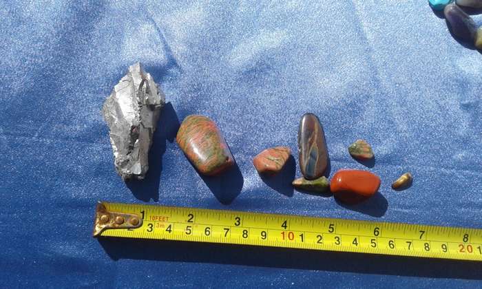Packet of Semi-precious Minerals   (with lrg rose quartz)