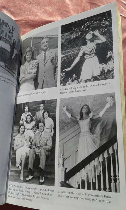 `America`s  Queen`  Life of Jacqueline Kennedy Onassis.  Soft cover.