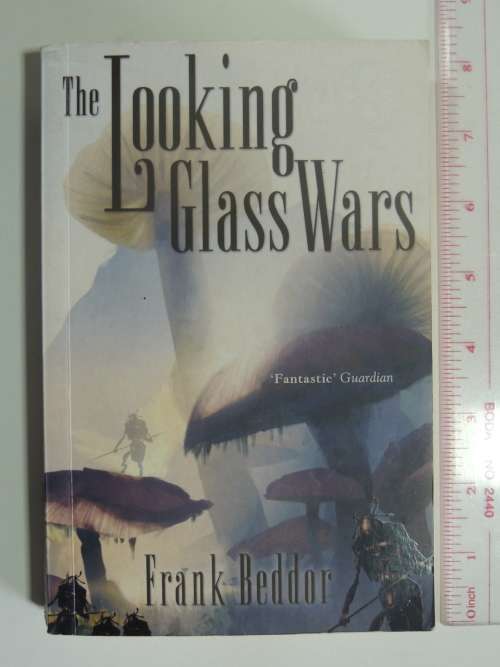 The Looking Glass  Wars - Frank Bedder