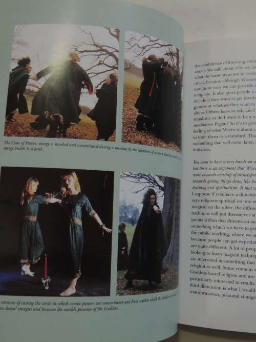 Witches - An Encyclopedia of Paganism and Magic - Michael Jordan
