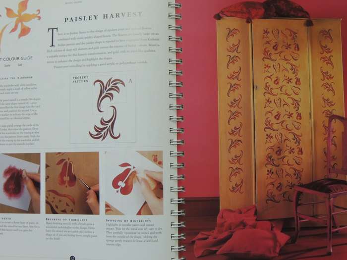 The Complete Book of Home Stencilling: Includes 24 Stencil Crds - Katrina Hall, Denise W. Taylor