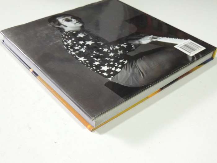 The Illustrated Biography Elton John