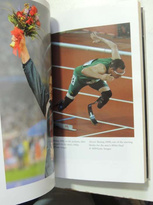 Oscar Pistorius - Blade runner - Oscar Pistorius, Translated by Rebecca Servadio-Kenan INSCRIBED
