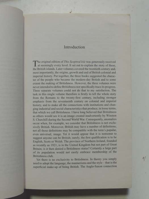 This Sceptred Isle - The Making Of The British - Christopher Lee