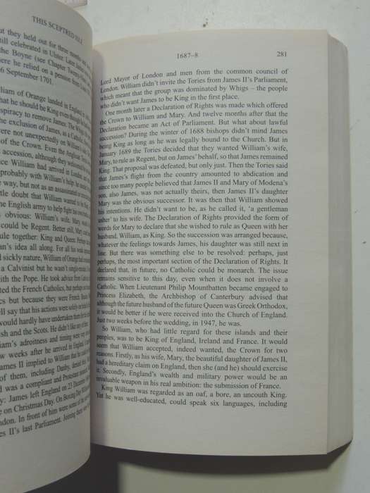 This Sceptred Isle - The Making Of The British - Christopher Lee