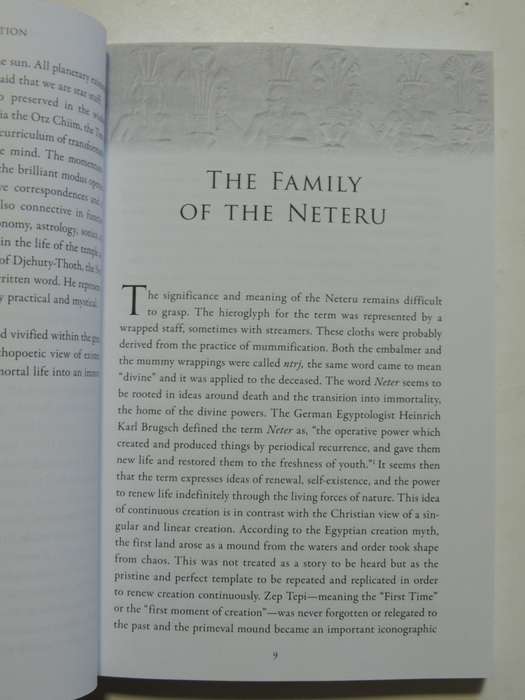 Becoming A Garment Of Isis - A Nine-Stage Initiatory Path Of Egyptian Spirituality - Naomi Ozaniec