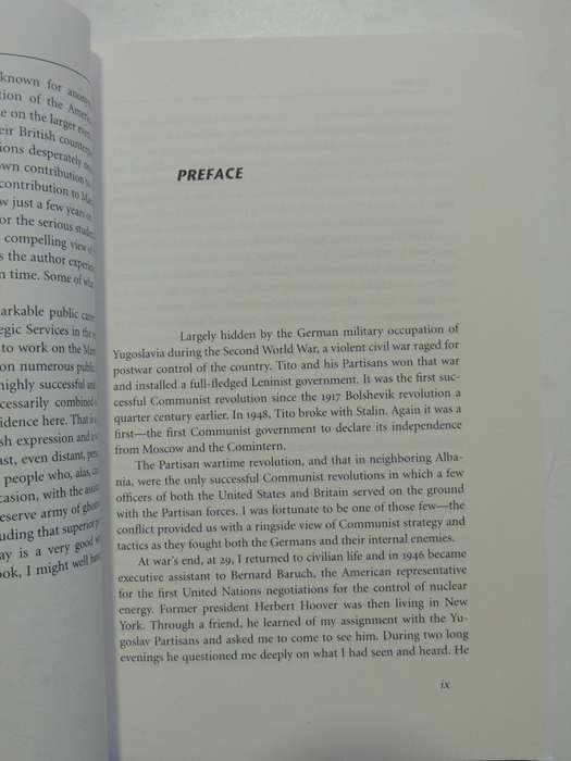Beacons In The Night - With The OSS And Tito`s Partisans In Wartime Yugoslavia - Franklin Lindsay
