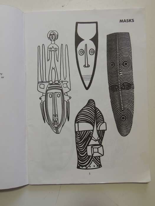 African Design - Book 3  African Masks, Figures And Habitat Scenes - Lunell Kruger & Zadra Klapwijk