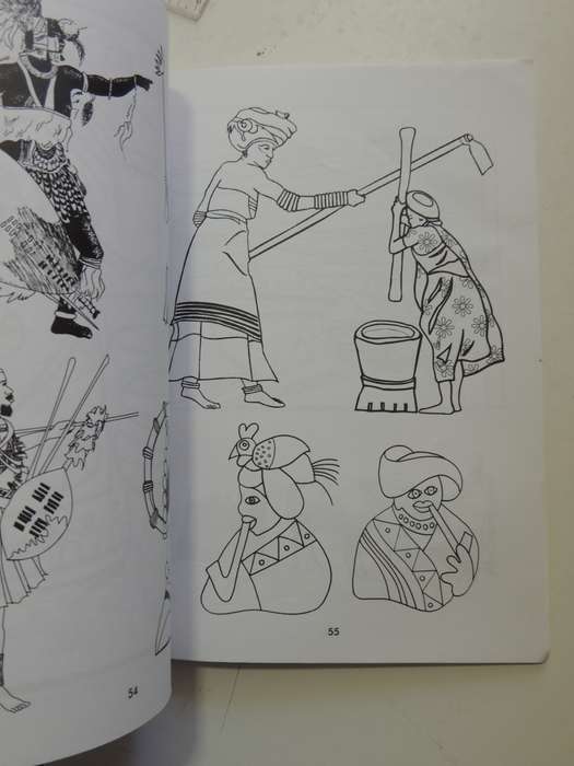 African Design - Book 3  African Masks, Figures And Habitat Scenes - Lunell Kruger & Zadra Klapwijk