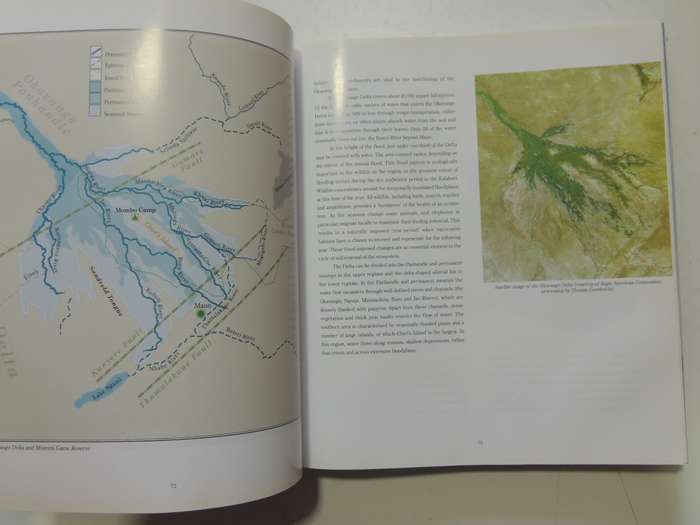 Mombo - Okavango`s Place Of PlentyMike Myers, Penny Hoets & Grant Woodrow