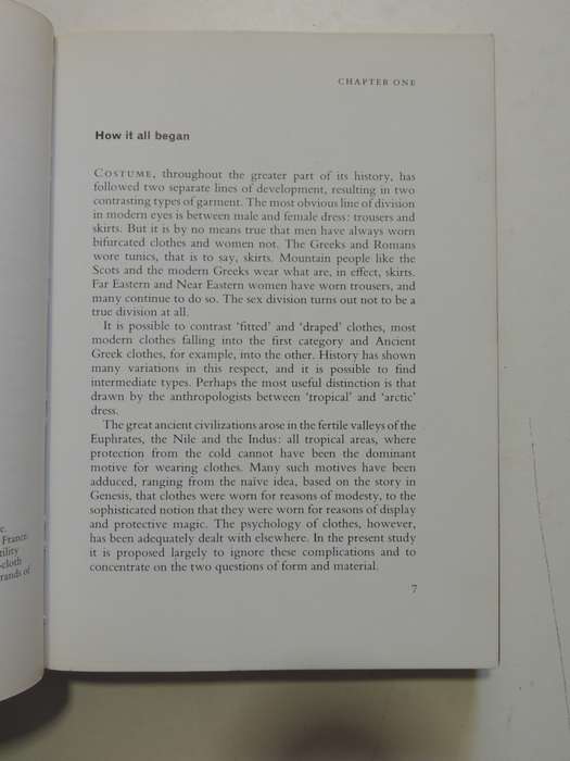 Costume & Fashion - A Concise History - James Laver