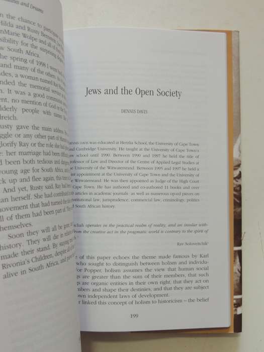 Memories, Realities & Dreams, Aspects Of The South African Jewish Experience - ed Milton Shain, R M