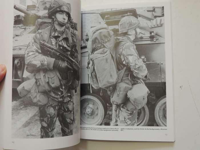 Osprey Elite Series: The British Army In The 1980`s  Mike Chappell