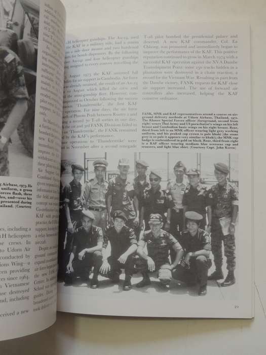 Osprey Men-At-Arms Series: The War In Cambodia 1970-75  Kenneth Conboy & Kenneth Bowra