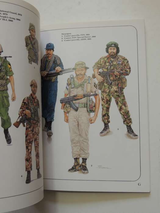 Osprey Men-At-Arms Series: Central American Wars 1959-89  Carlos Caballero Jurado