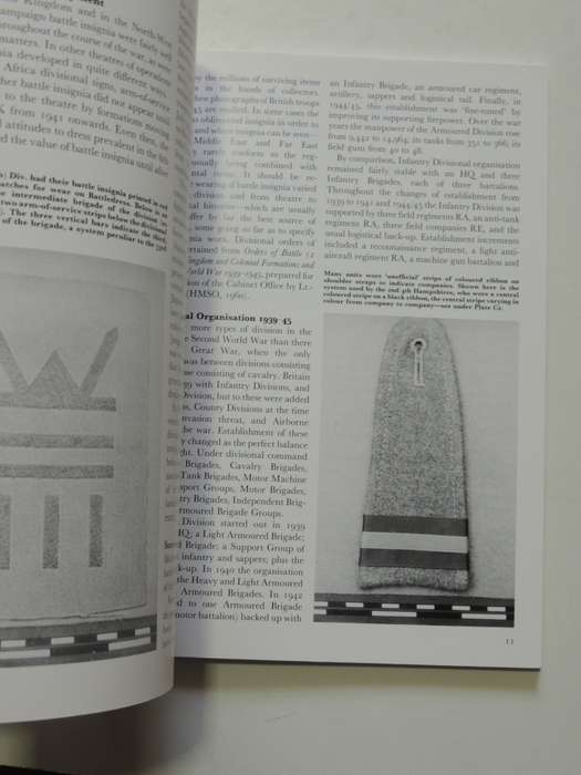 Osprey Men-At-Arms Series: British Battle Insignia 2 1939-45 Mike Chappell