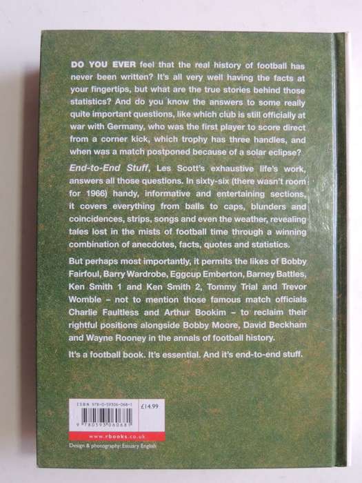 End to End Stuff The Essential Football Book - Les Scott