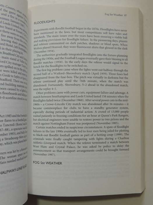 Ward`s Soccerpedia The Lore and Laws of the Beautiful Game - Andrew Ward