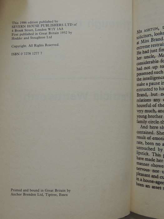 Through The Wall - A Miss Silver Mystery - Patricia Wentworth  1986