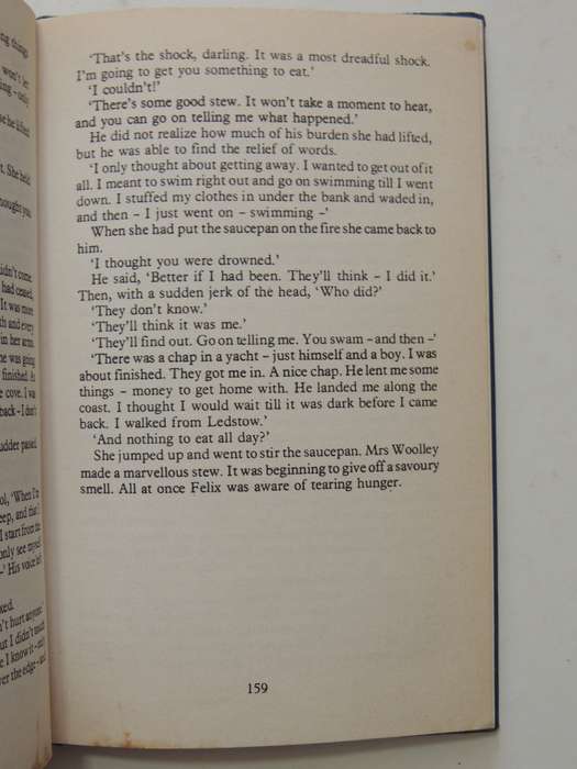 Through The Wall - A Miss Silver Mystery - Patricia Wentworth  1986