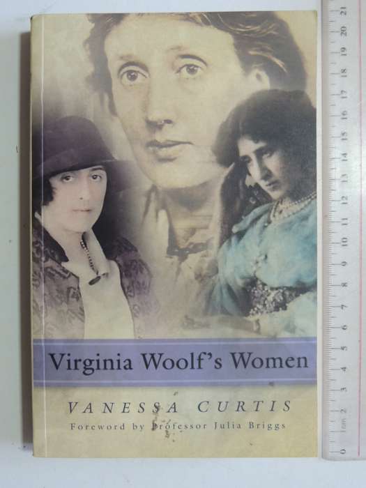 Virginia Woolf's Women - Vanessa Curtis
