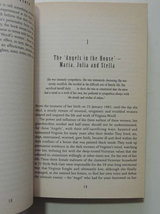 Virginia Woolf's Women - Vanessa Curtis