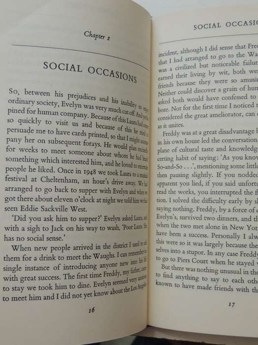 Evelyn Waugh, Portrait of a Country Neighbour by Frances Donaldson