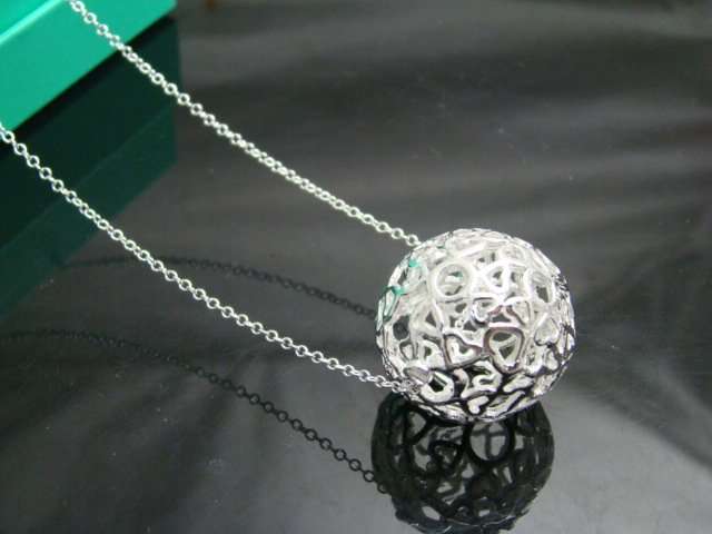 ** STUNNING ** - 925 Silver Sterling Necklace
