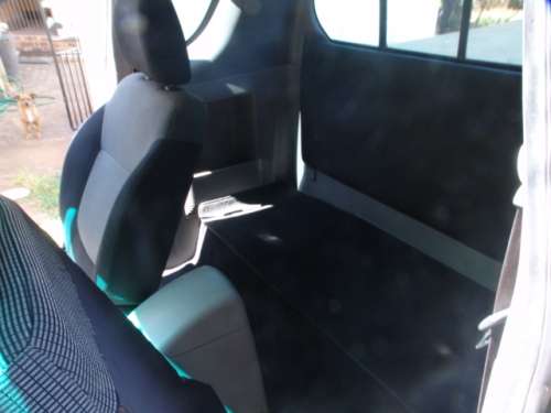 2009 Mitsubishi Triton 3.5 L V6 Club Cab Bakkie, 181574 km. ***Bargain***
