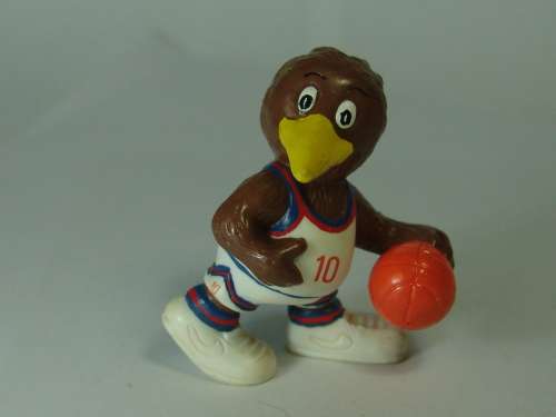Large lot of 18 x Kiwi Folk collectible rubber figurines from the 80's, 60+mm high. Most very rare.