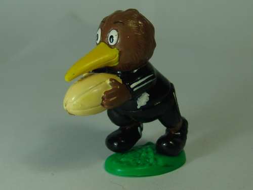Large lot of 18 x Kiwi Folk collectible rubber figurines from the 80's, 60+mm high. Most very rare.