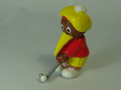Large lot of 18 x Kiwi Folk collectible rubber figurines from the 80's, 60+mm high. Most very rare.