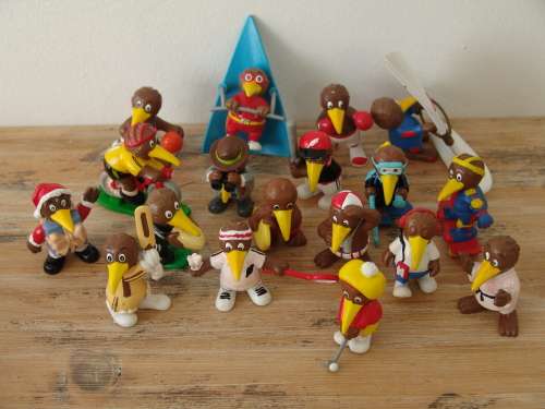 Large lot of 18 x Kiwi Folk collectible rubber figurines from the 80's, 60+mm high. Most very rare.