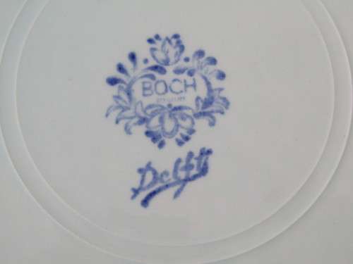Original vintage large Delft Charger, 29cm diameter, excellent condition