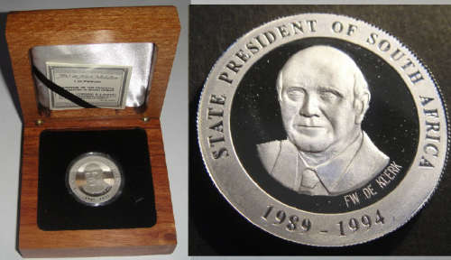 F.W. de Klerk 1 OZ PLATINUM Limited Edition Medallion struck in Proof Condition
