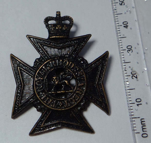 Military Badge Collection: Item 32 (Royal Rhodesian Regiment,  lug damage)