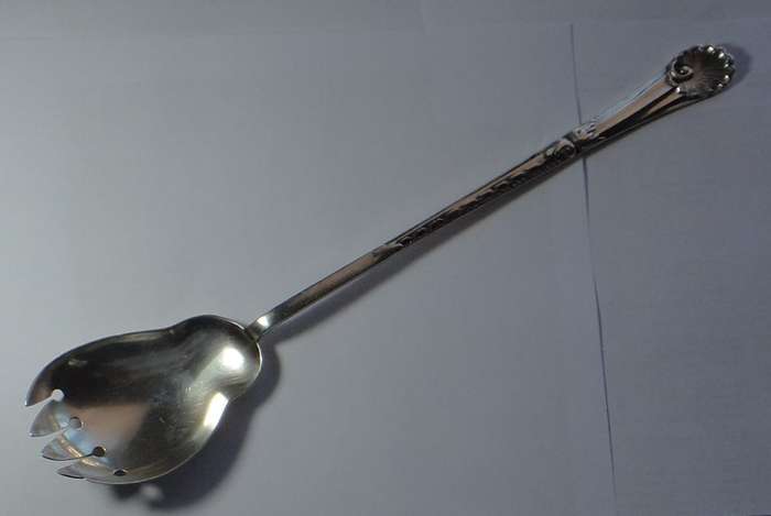 Antique Sterling Silver Salad Server by Walker and Hall, Sheffield 1915
