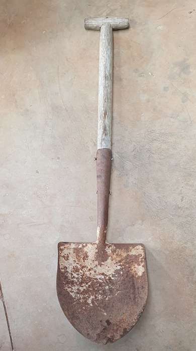 Vintage shovel as per photo