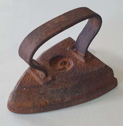 Vintage cast iron, coal stove clothing Sad Iron as per photo