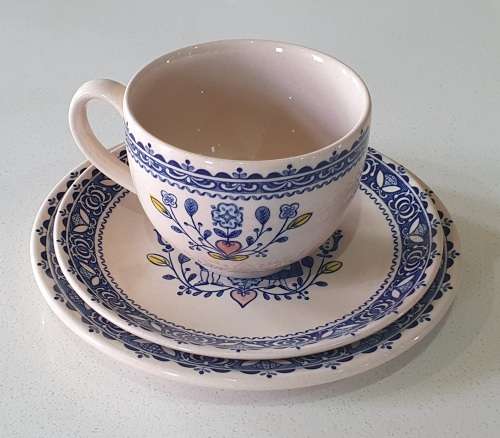 Johnson Brothers - Hearts and Flowers - trio, made in England