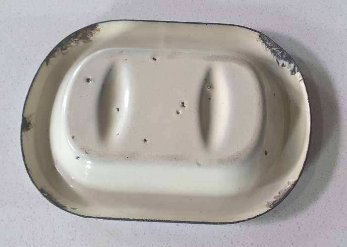 Vintage enamel soap holder as per photos
