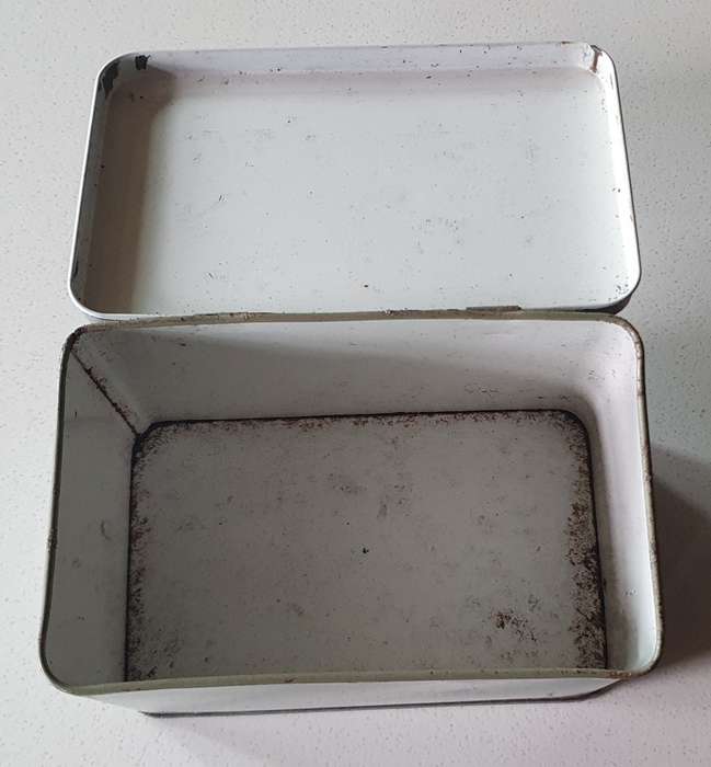 Dustfoe respirator tin as per photos