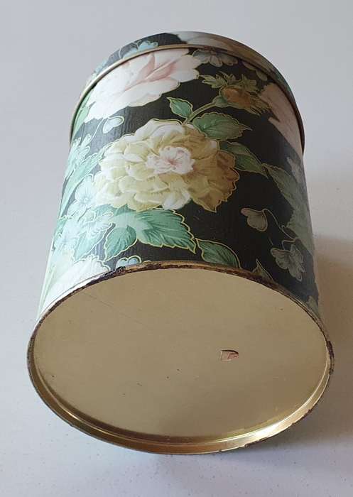 Flower theme tin as per photos
