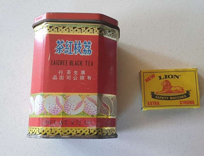 Tea tin as per photos